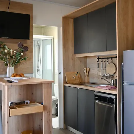 Kamp alanı Anasta Mobile Homes *