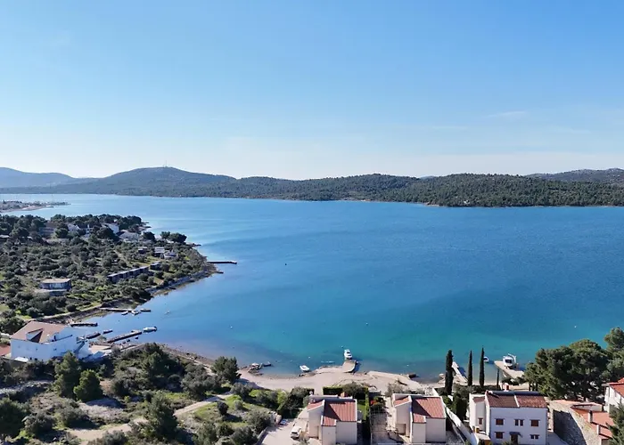 Kemp Ausblick Sunce I Mobilehome Pirovac